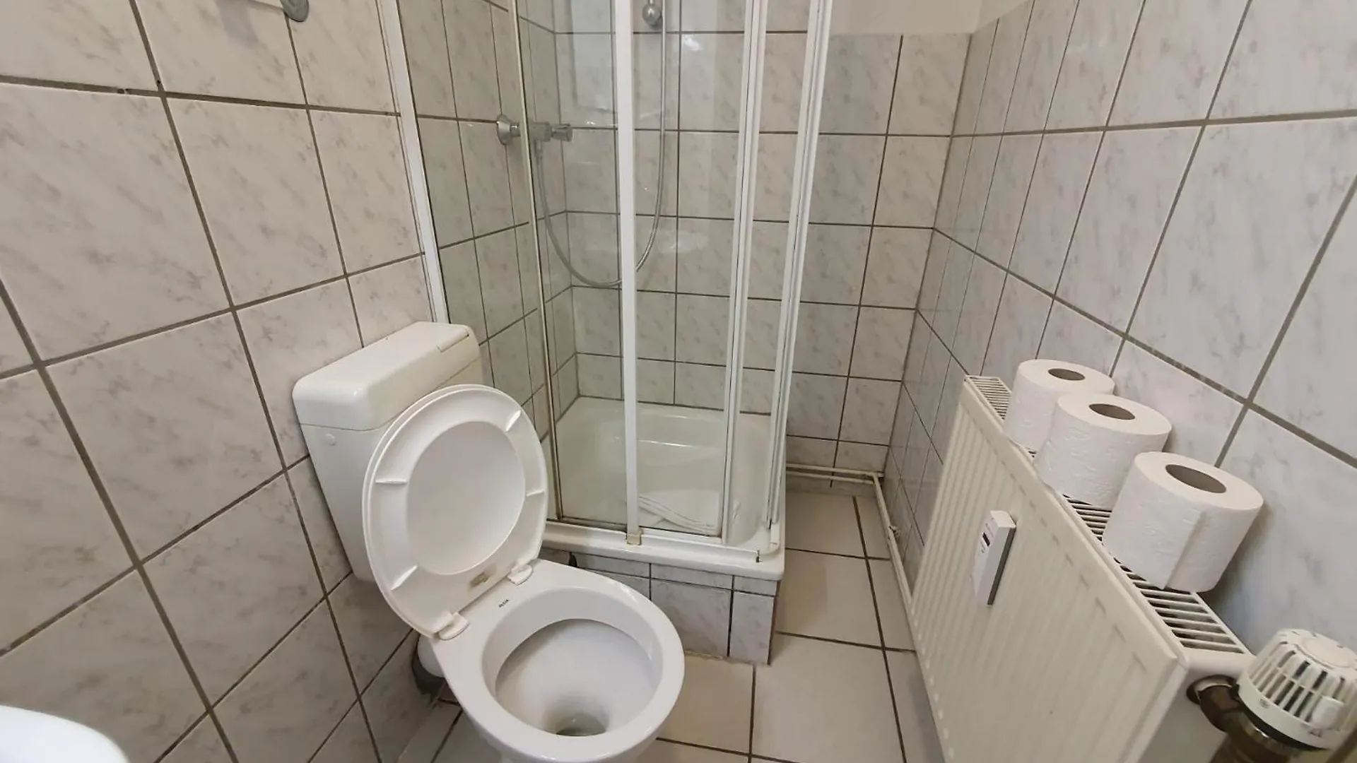 Apartament 1 Hildesheimer Str.357,1.Og, 3 X Sz, Hanower