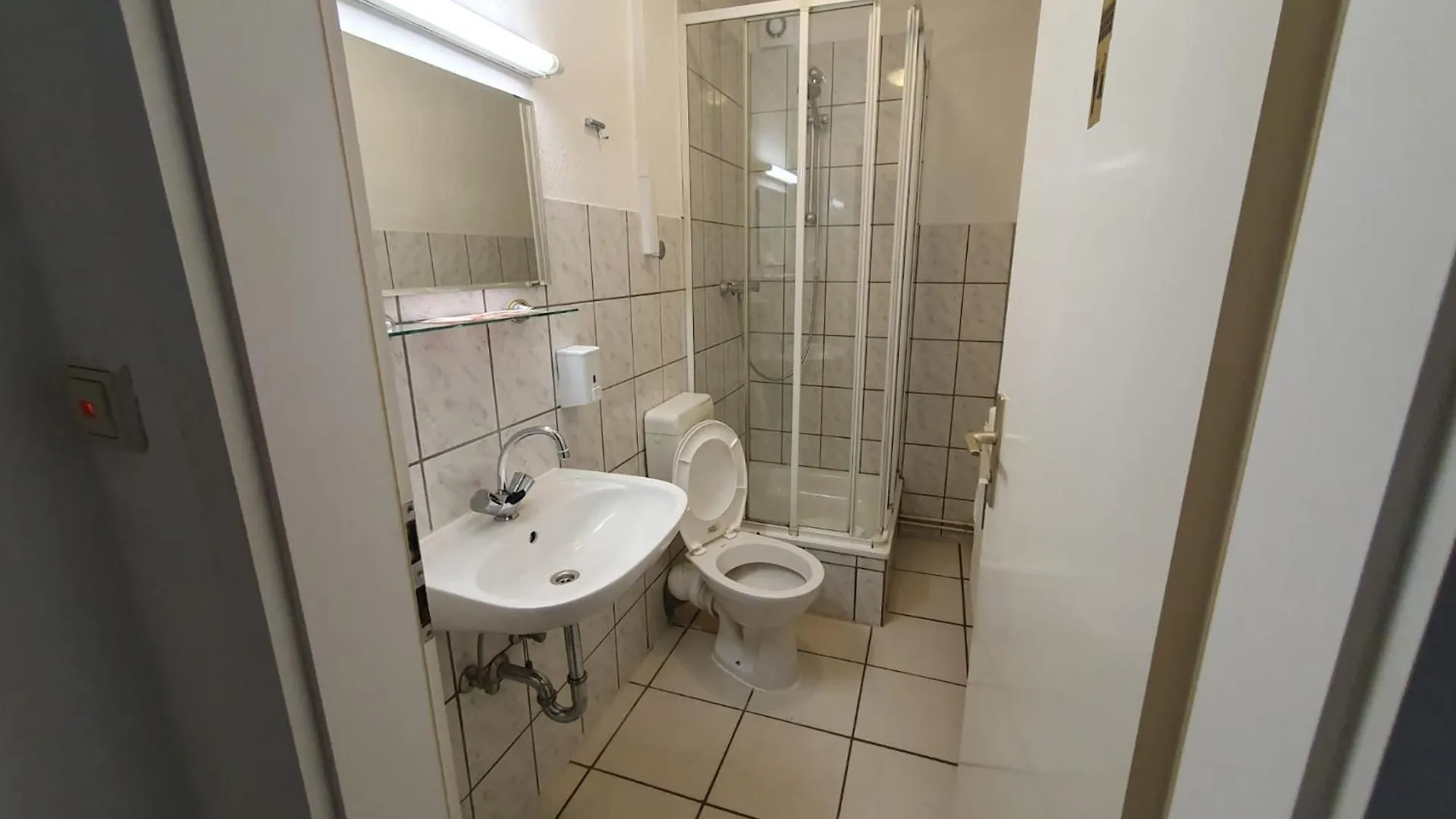 1 Hildesheimer Str.357,1.Og, 3 X Sz, Hanower Apartament